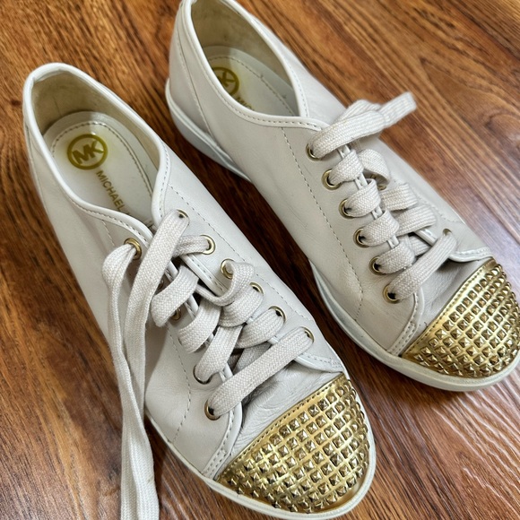 Michael Kors Sneakers - Picture 9 of 9